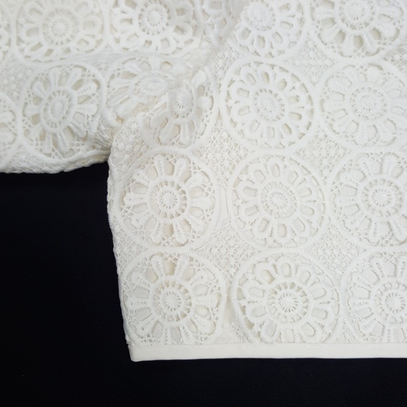 Limited Crochet Lace Shorts - Picture 5 of 6